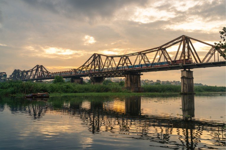 Long Bien Bridge